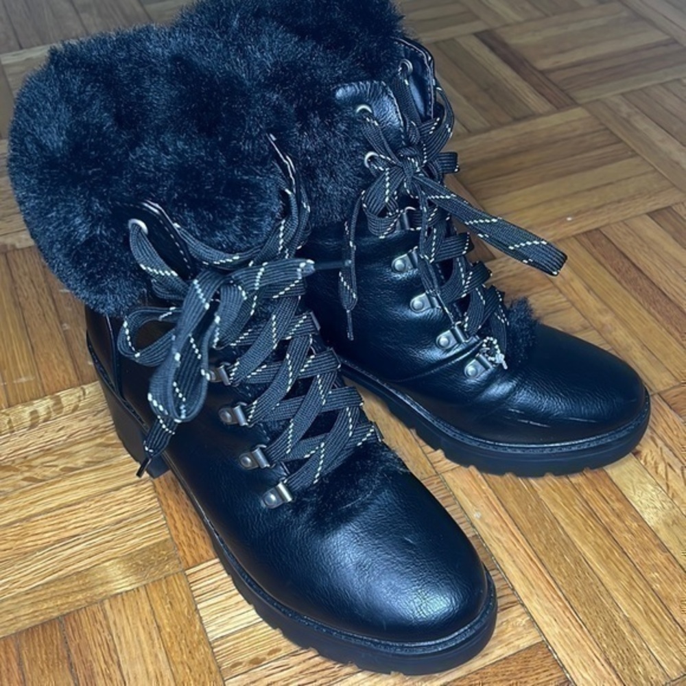Esprit Womens black combat whimsigoth lace up grunge boots size‎ 8.5 furry